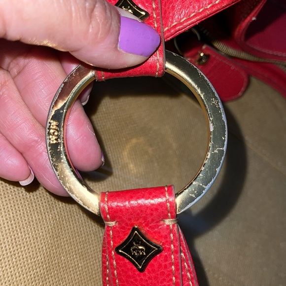 MCM preloved hobo shoulder bag great condition has some scratches on the hardwar - Picture 7 of 13